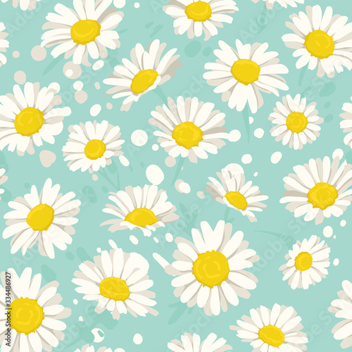 Seamless pattern with camomile flowers