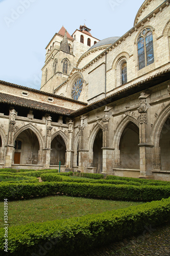 Jardin de la cathédrale Saint-Étienne à Cahors 