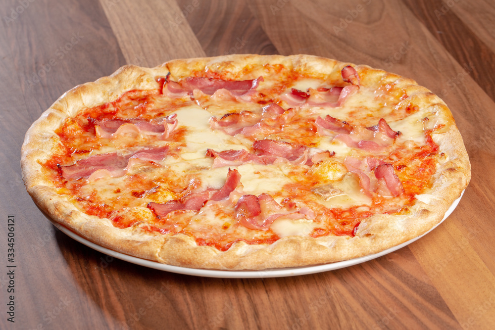 details of fresh baked bacon pizza.