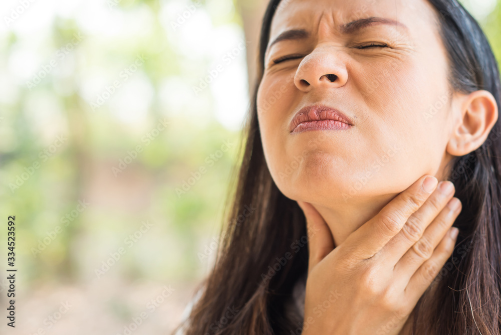 portrait asian middle-aged women get sick sneezing from flu, allergy symptoms coughing. sick mature woman with sore throat, virus PM2.5, Coronavirus, (2019-nCoV). healthcare and medical concept. portrait asian middle-aged women get sick sneezing from flu, allergy symptoms coughing. sick mature woman with sore throat, virus PM2.5, Coronavirus, (2019-nCoV). healthcare and medical concept.