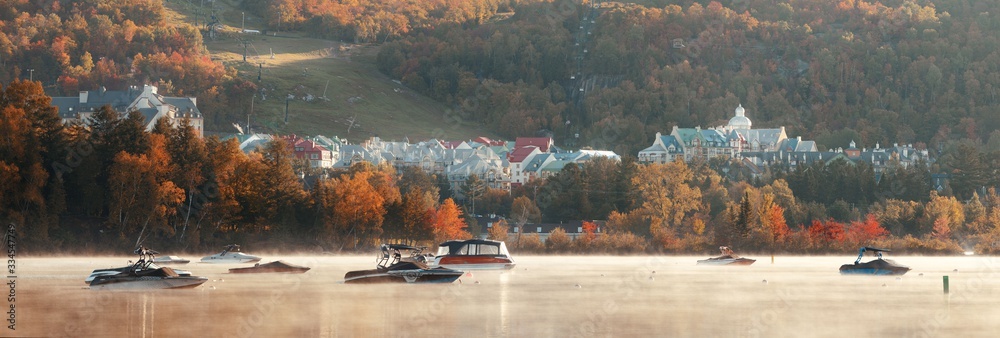 Fototapeta premium Morning foggy lake