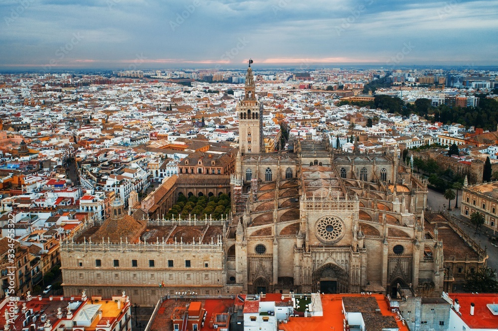 Fototapeta premium Seville Cathedral aerial view