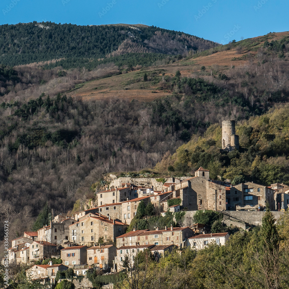 Village dans les Pyrénées