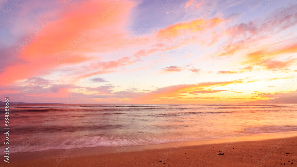 Colourful sunset in Maui, Hawaii