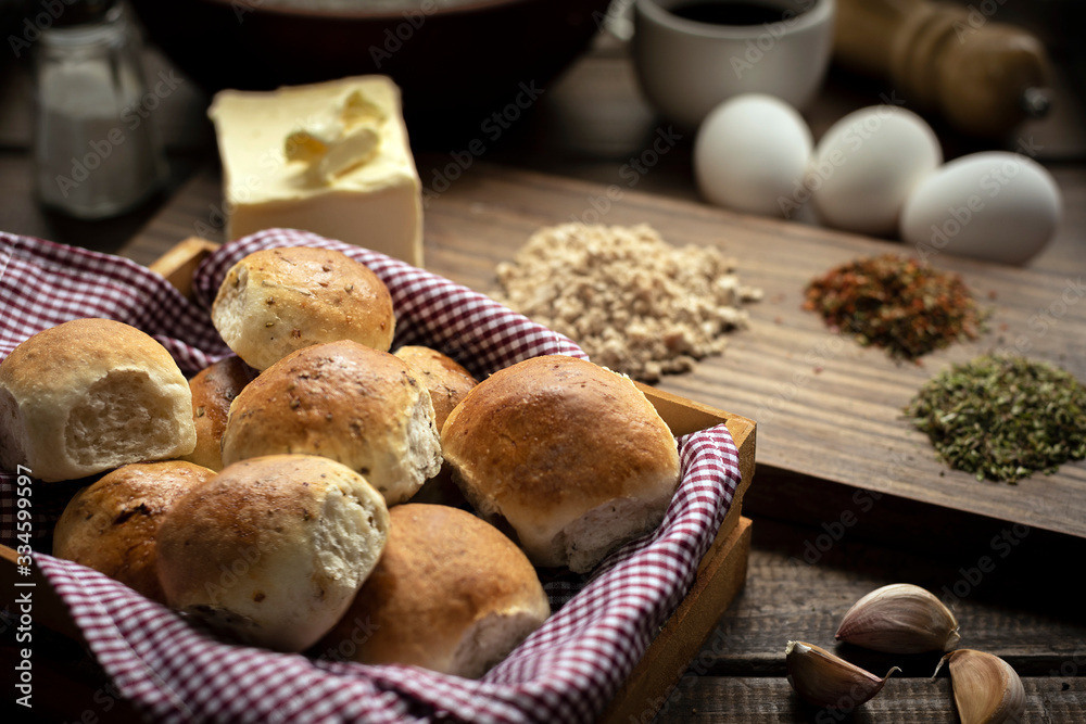 pan casero saborizado con especies y sus ingredientes pan casero saborizado con especies y sus ingredientes
