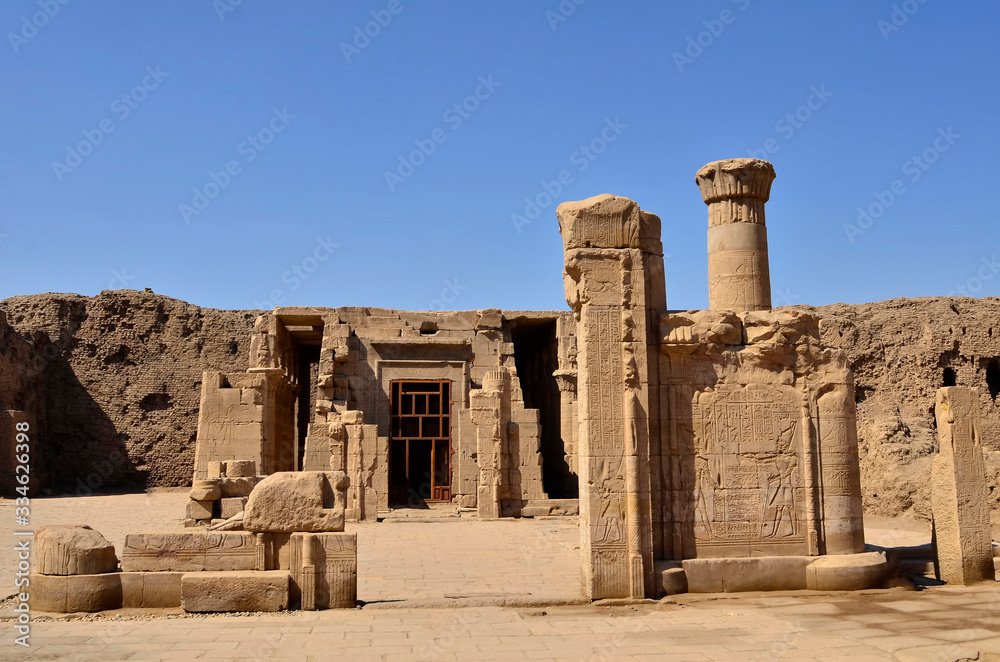  Ruins of ancient sites in Egypt