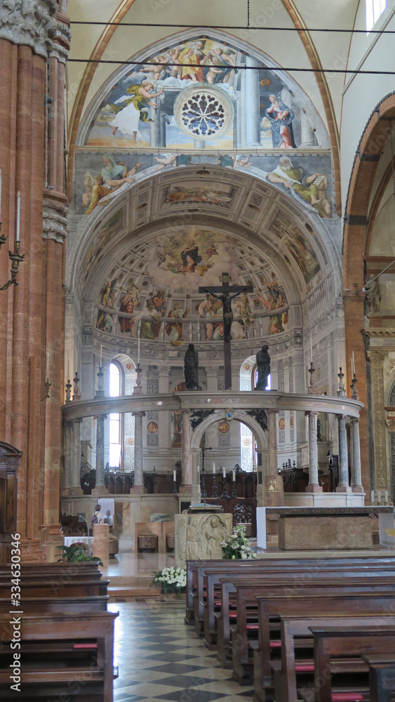 Cattedrale di Santa Maria Matricolare building interior view