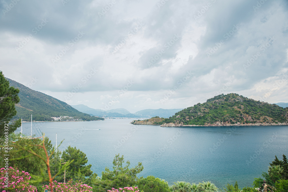 Obraz premium Nice summer landscape of mountains