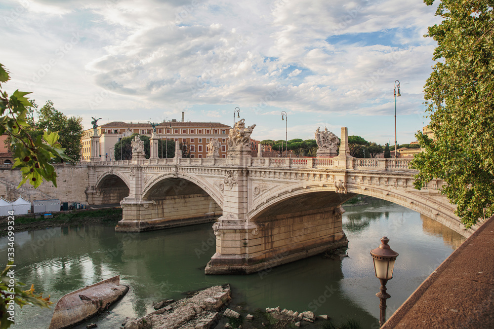 Charming view of the Ponte Vittorio Emanuele II