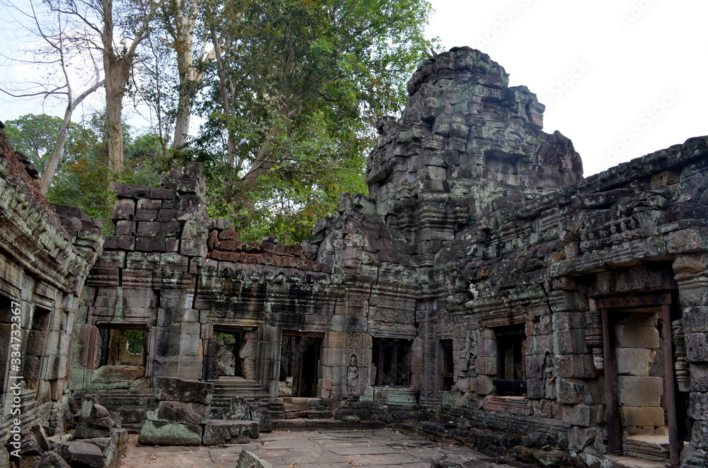 Banteay Samré, it is a Hindu temple in the Angkor Wat style.
