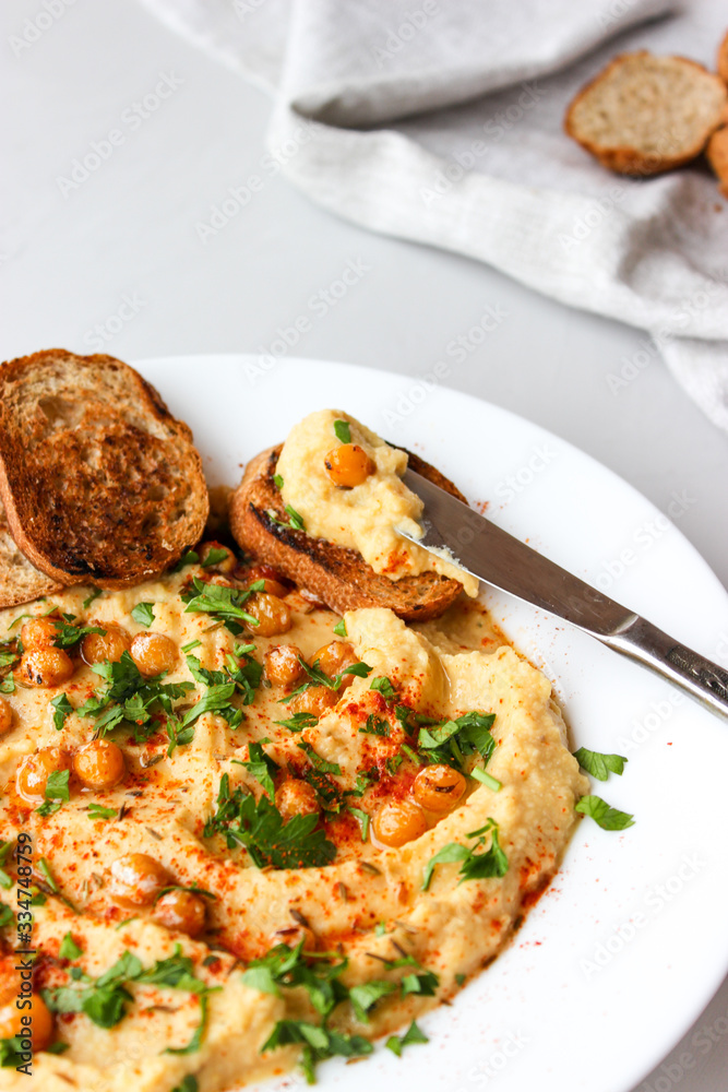 Chickpea hummus, made with croutons