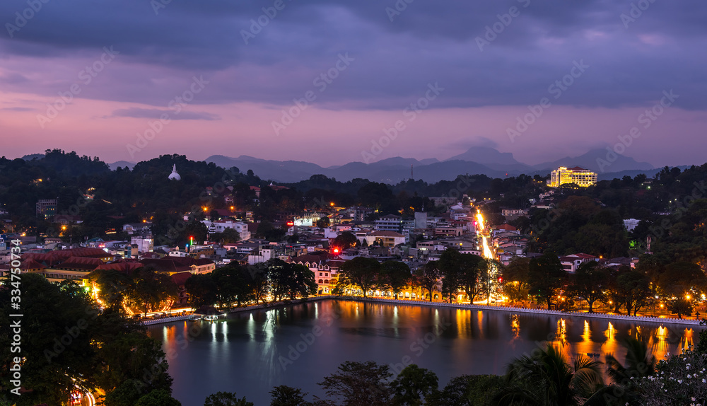 Fototapeta premium Beautiful Kandy city and lake at night, Kandy, Sri Lanka