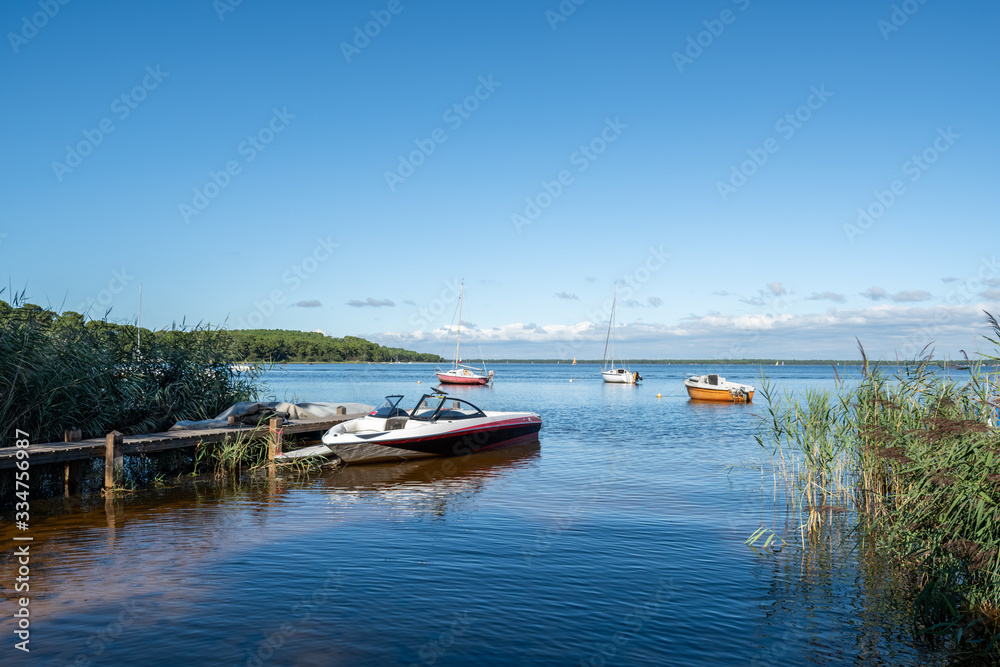 Le lac de Lacanau (Gironde, France)	