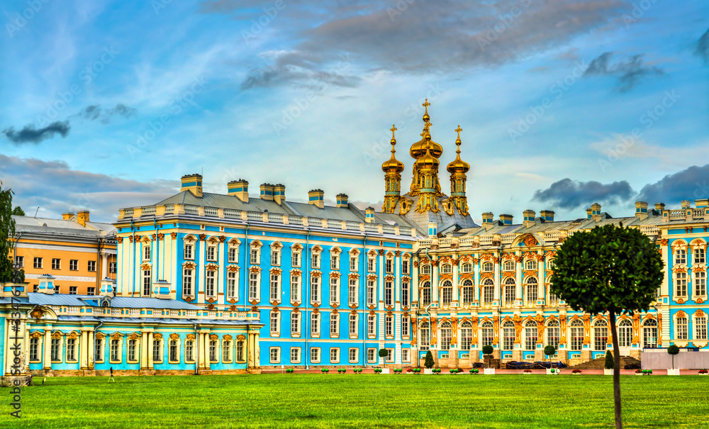 Obraz premium Church of the Resurrection at the Catherine Palace in Tsarskoye Selo - Saint Petersburg, Russia