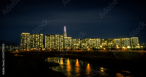 Seoul city at night © 62tae