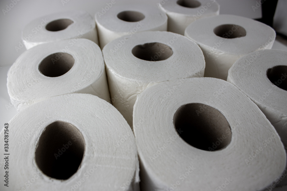 Symmetrical arrangement of the round parts of toilet paper.
