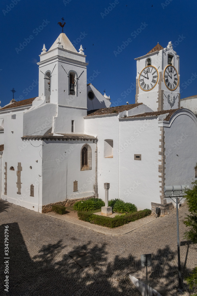 Fototapeta premium The church of Santa Maria do Castelo, Tavira Old Town, Algarve, Portugal
