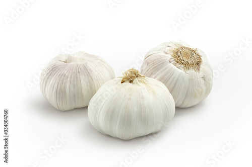 Garlic isolated on white background_clipping path