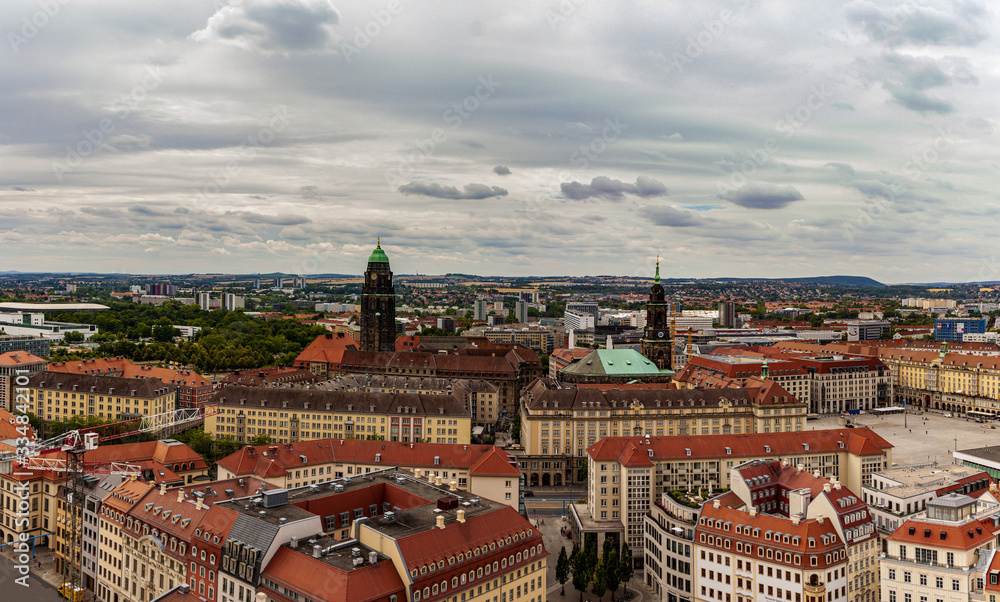 Dresden-Blick von der Aussichtsplattform der Frauenkirche   in Richtung KreuzkircheFrauenkircke