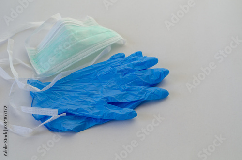 Disposable surgical mask and surgical gloves © nkeskin