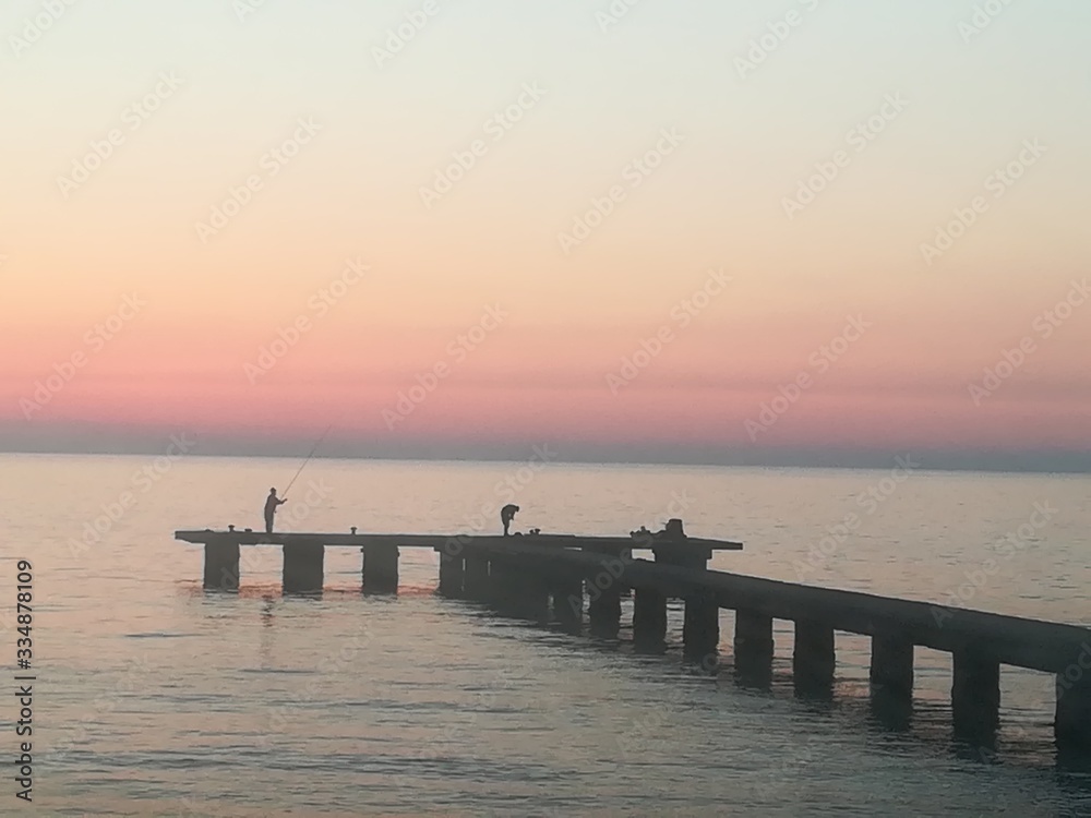 Obraz premium pier at sunset