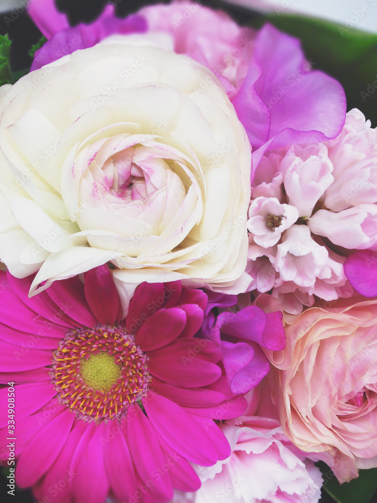 Fototapeta premium Pink and white flower bouquet