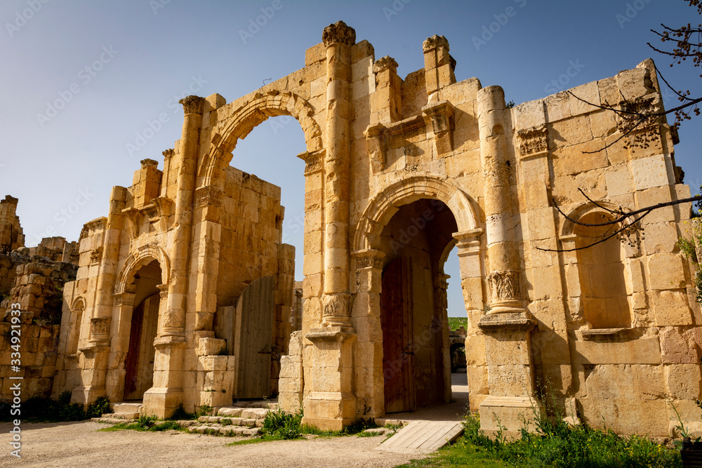 South Gate at historical Roman ruin site of Gerasa, Jerash, Jordan