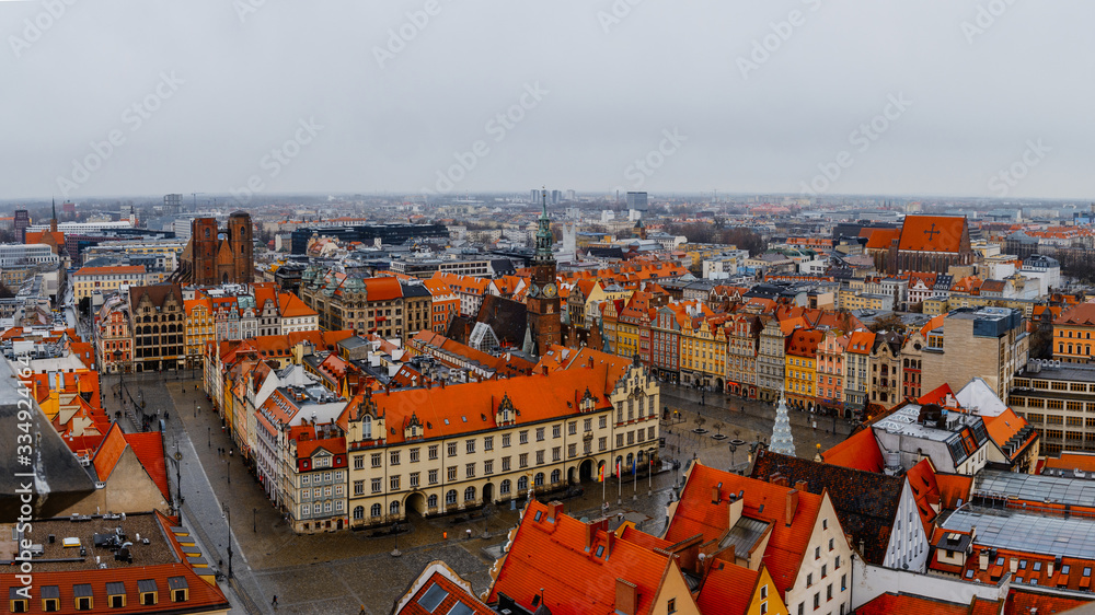 Naklejka premium Panoramas of the old city of Wroclaw and the picturesque river Odra.