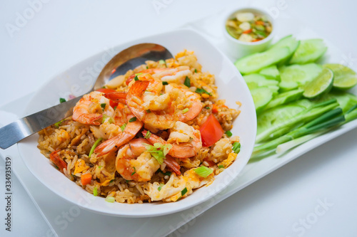 Fried rice with shrimp 