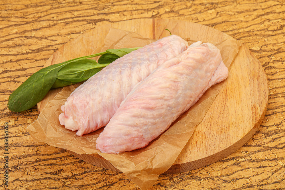 Raw turkey wings for cooking