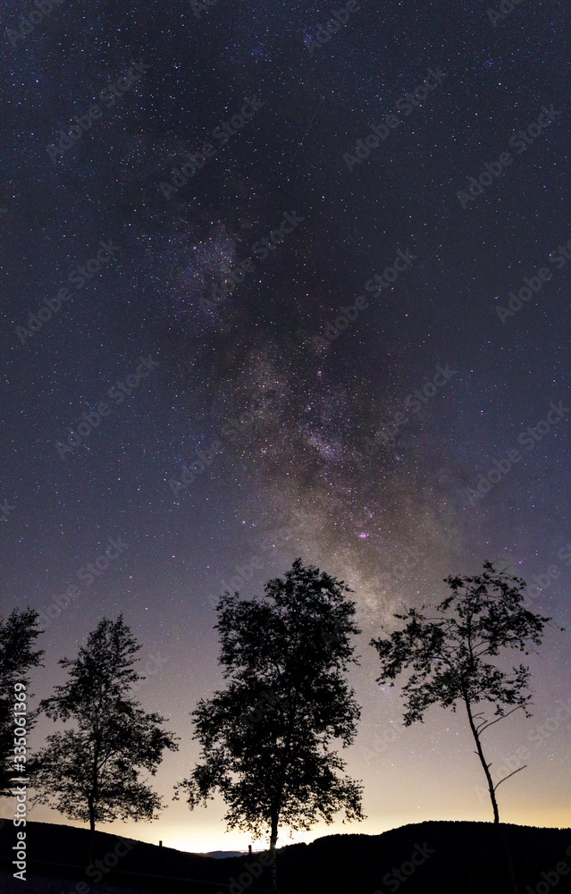 Milky way over Urkiola national park