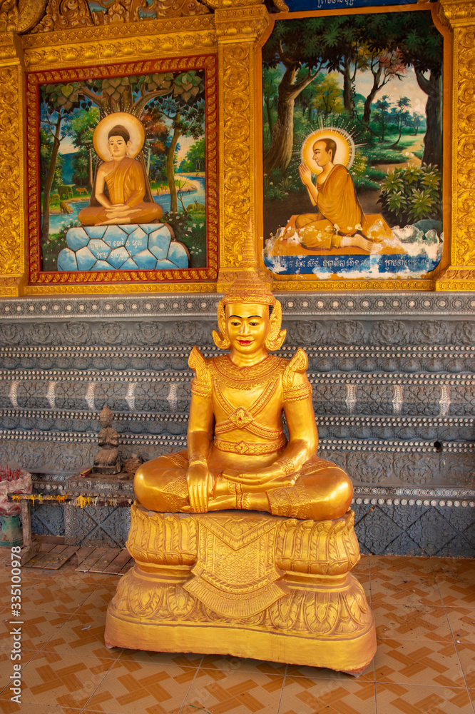 Obraz premium A beautiful view of buddhist temple in Siem Reap, Cambodia.