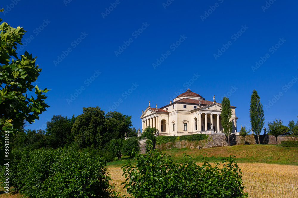 Fototapeta premium La Rotonda, designed by architect Andrea Palladio. This building is one of the most important villas of Italian Renaissance. Palladio was inspired by the Pantheon of Rome. Vicenza, Veneto, Italy.