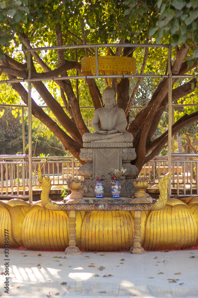 Fototapeta premium A beautiful view of buddhist temple in Siem Reap, Cambodia.