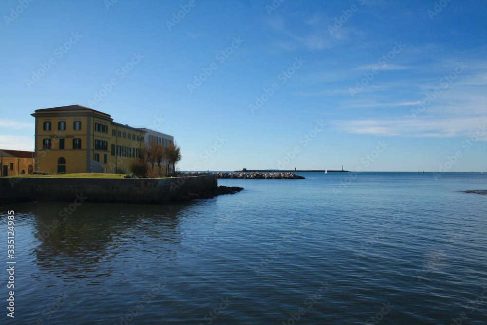 Obraz premium Livorno, Italy: view of a villa above the sea