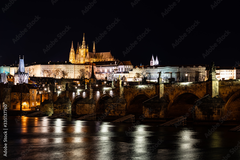 Fototapeta premium charles bridge at night prague czech republic