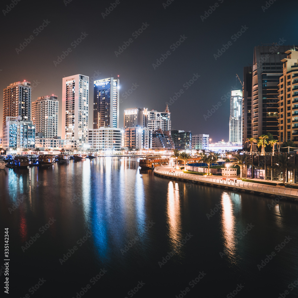 Obraz premium Dubai marina bay
