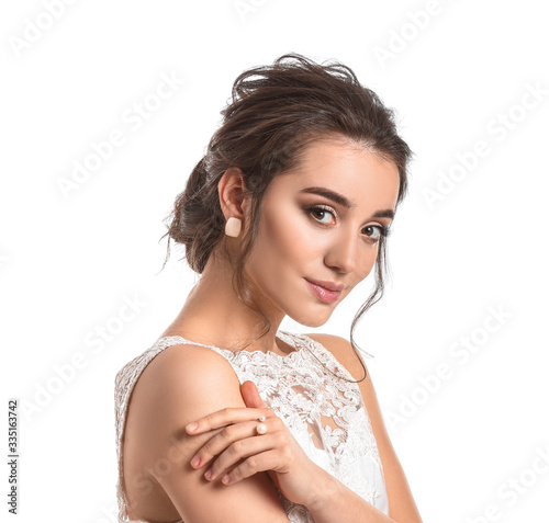 Young bride with beautiful ...