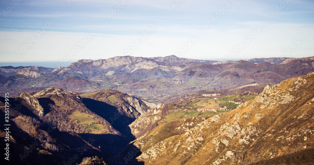 paisaje montañoso en los Picos de Europa