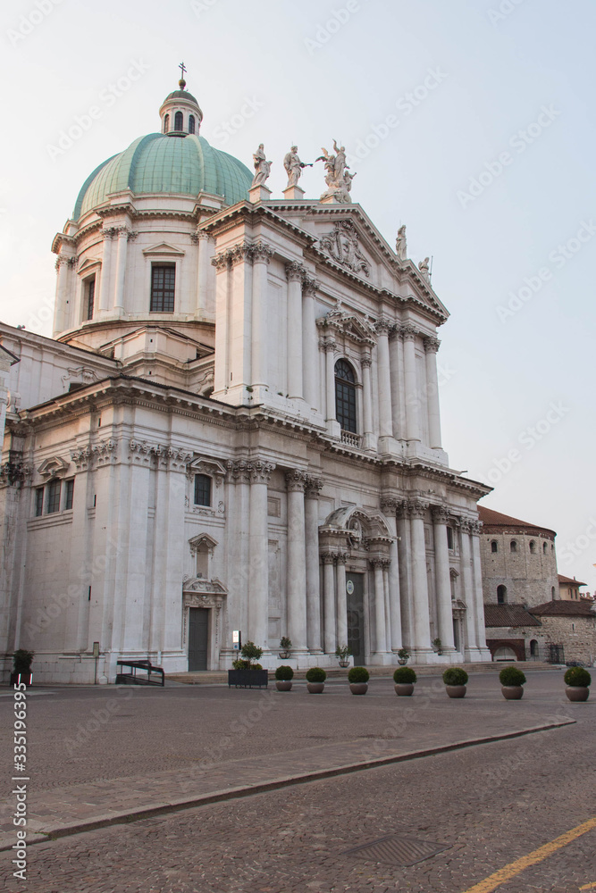 New Cathedral or Duomo Nuovo in Piazza Paolo VI, Lombardy, Italy.