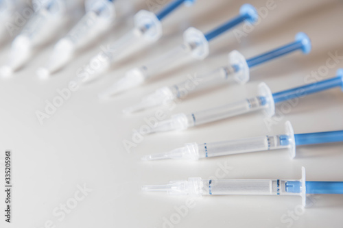 ホワイトニング　歯の美容　針なし注射器