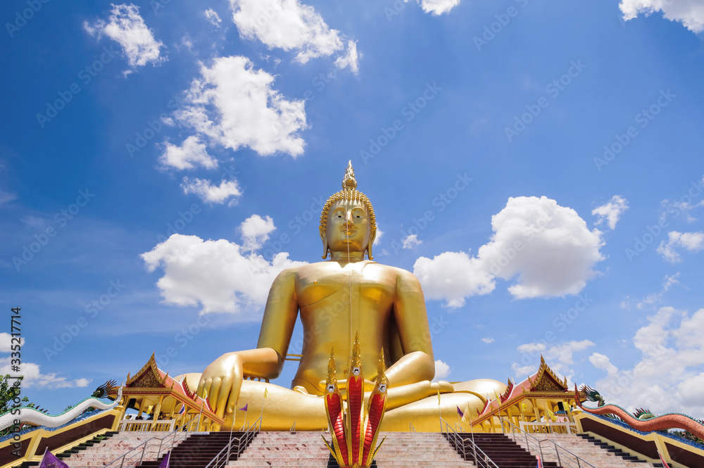 Fototapeta premium Ancient Lord Buddha Statue Wat Muang in Angthong province; Thailand