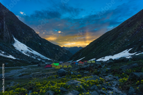 The amazing trek to hampta pass himalaya himachal pradesh