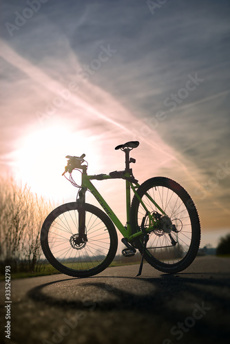 Fototapeta Naklejka Na Ścianę i Meble -  bicycle in the sunset