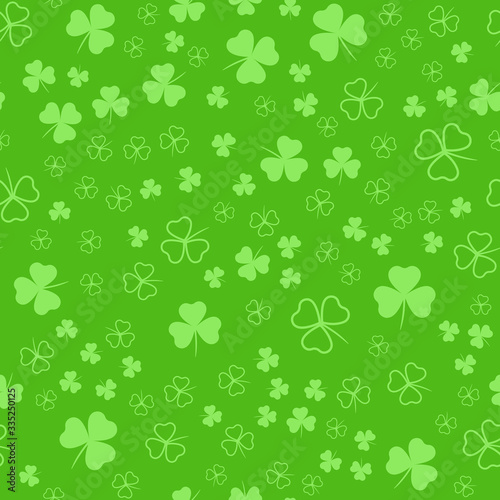 Seamless pattern with green clover leaves. Modern background with repeating elements for packaging, printing, fabric. Vector