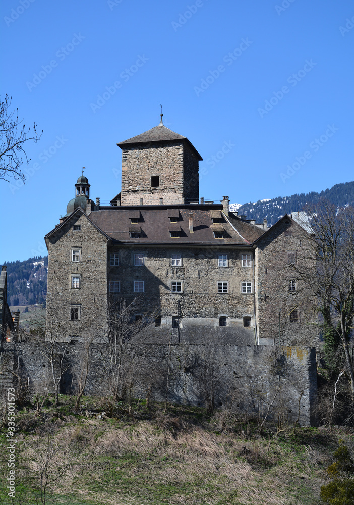 Schloss Ortenstein, Tomils im Domleschg, Graubünden