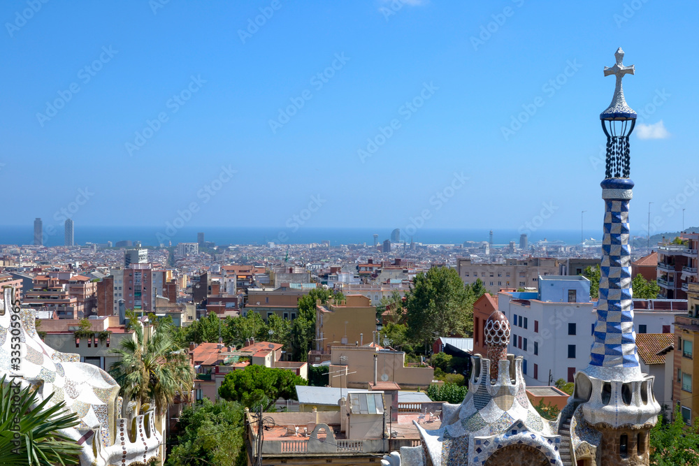 Fototapeta Park Guell autorstwa architekta Antonio Gaudiego w Barcelonie