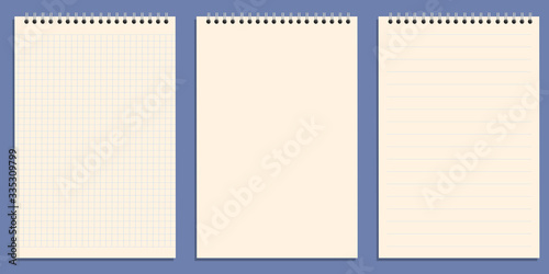 Le fond blanc de feuilles de bloc-notes à spirales pour écrire un message.