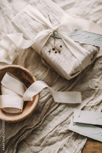 organic gift wrapping