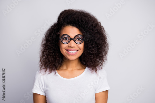 Fényképezés Close-up portrait of her she nice attractive glad cheerful cheery wavy-haired gi